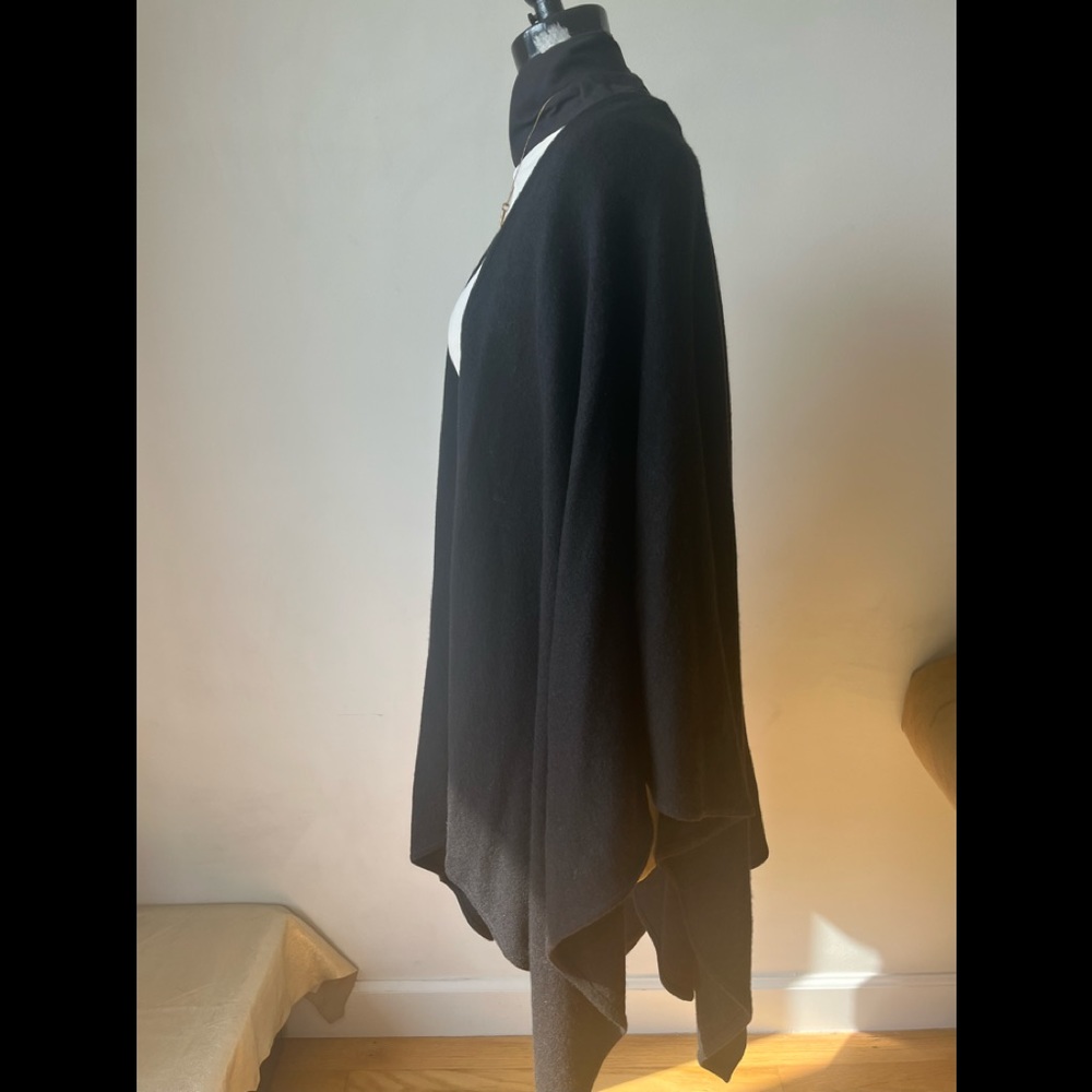 Neiman Marcus Shawl - image 4